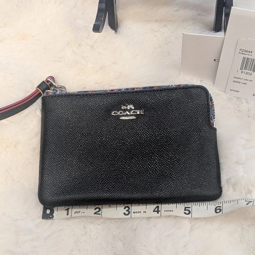 Coach Corner Zip Wristlet Black Crossgrain Leather Floral Trim Strap